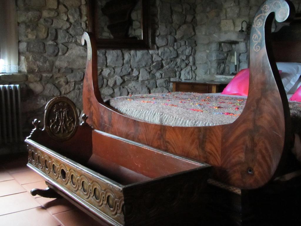 Mas Pineda Villa Oix Room photo